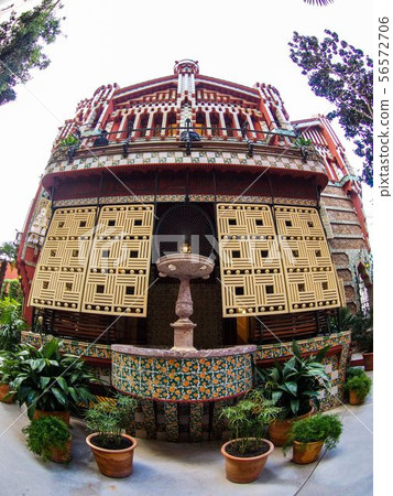 Casa Vicens 56572706