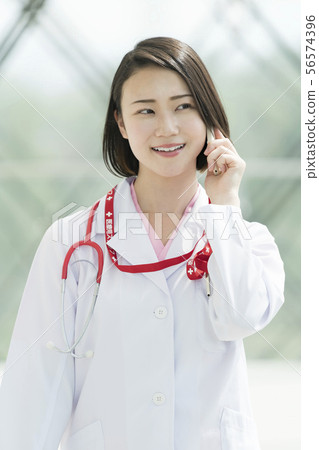 Medical image 56574396