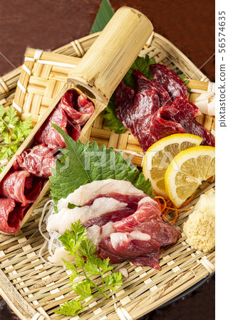 Delicious horse sashimi dishes from Kyushu 56574635
