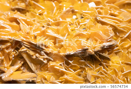 Wulfenite Molybdenum lead ore: Wulfenite 56574734