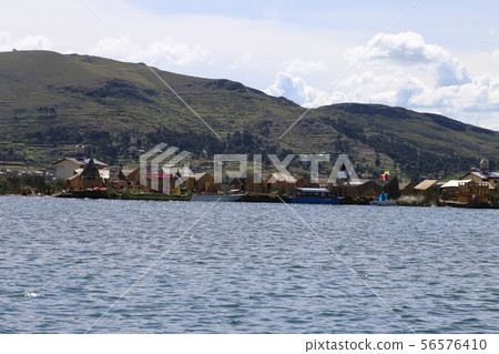 烏魯斯島秘魯 56576410