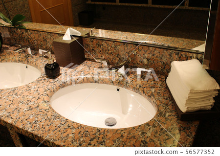 衛生間廁所 56577352