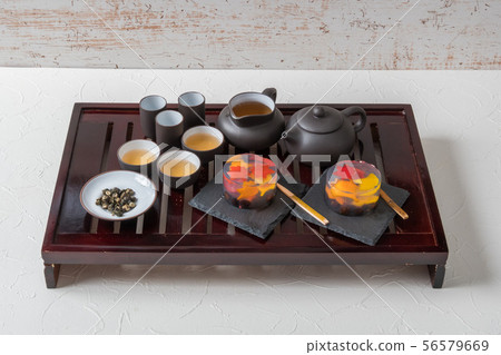 Chinese tea set of beauty and health 56579669