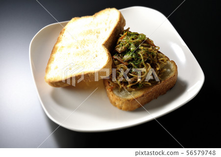 Yakisoba麵包Yakisoba三明治 Yakisoba麵包Yakisoba三明治 56579748