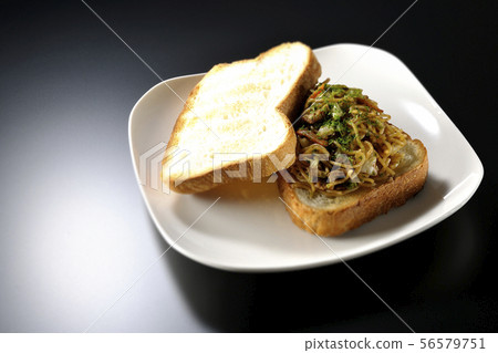 Yakisoba麵包Yakisoba三明治 Yakisoba麵包Yakisoba三明治 56579751