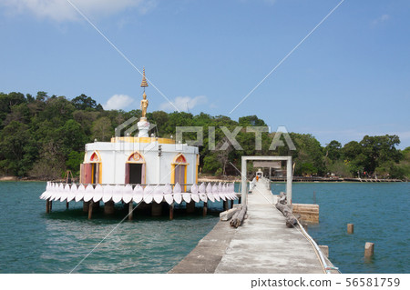 Temple in the Phayam island Temple in the Phayam island 56581759