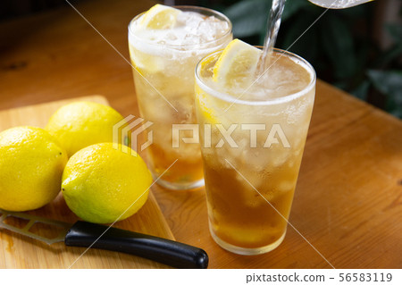 高球,波旁蘇打水 高球,波旁蘇打水 56583119