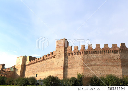 walled city of Cittadella, Italy  56583594