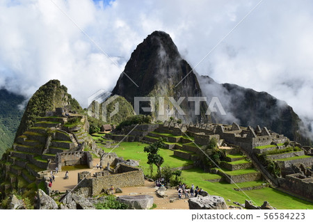 Machu Picchu ruins in the morning Machu Picchu ruins in the morning 56584223