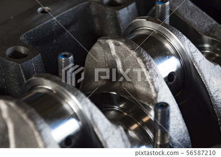 Crankshaft 56587210