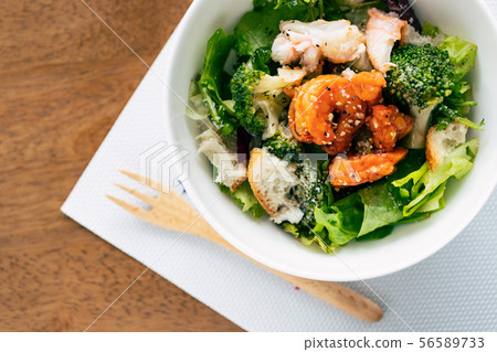 沙拉 56589733