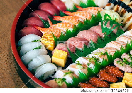 Sushi Sushi Sushi 56589776