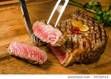 Luxury grilled steak Thick cut luxury fresh beef steak 56590424