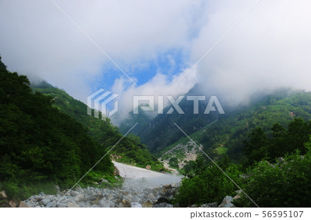 Road to Kasugatake, Northern Alps Koike Shindo Road to Kasugatake, Northern Alps Koike Shindo 56595107