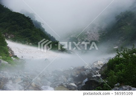 通往Kasugatake，北阿爾卑斯山的小池Shindo 56595109