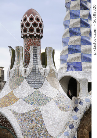 Guell Park 56598320