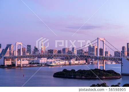 Sunrise Tokyo tower and Rainbow bridge Sunrise Tokyo tower and Rainbow bridge 56598905