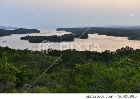 [Shima City, Mie Prefecture] Evening view of Ago Bay 56600990