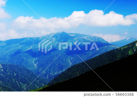 在北阿爾卑斯山的Kasugatake之路 在北阿爾卑斯山的Kasugatake之路 56603388