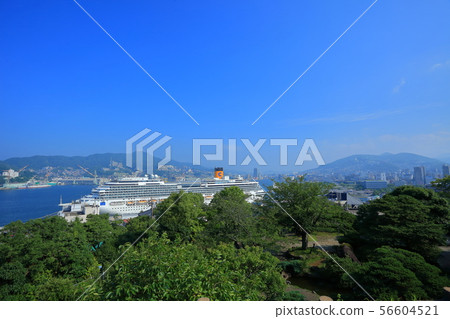 [Nagasaki Prefecture] A luxury cruise ship calling at Nagasaki Port 56604521