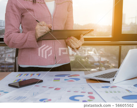 Business work graph analysis using computers Business work graph analysis using computers 56605502