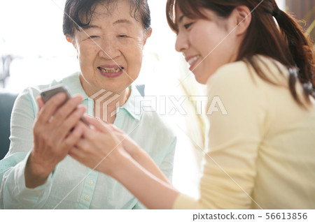 Senior smartphone 56613856