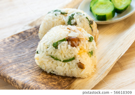 Wild vegetable rice ball 56618309
