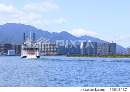 Shiga Prefecture, Lake Biwa, Hamaotsu 56618487