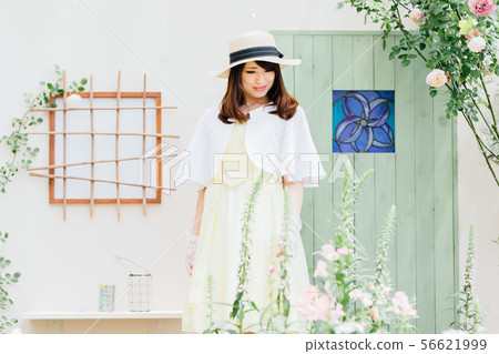 Female portrait 56621999