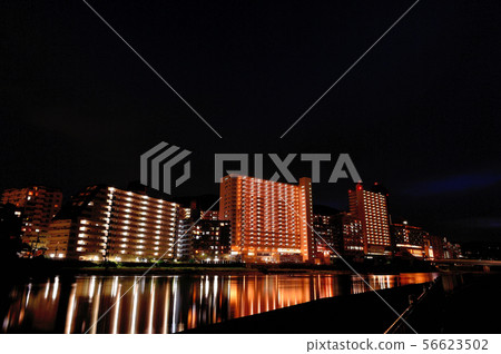 金黃河的夜視圖在寶塚歌劇後的 金黃河的夜視圖在寶塚歌劇後的 56623502