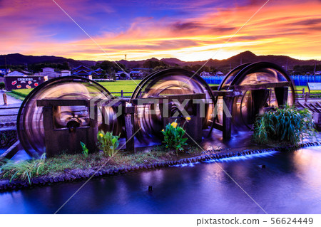 Asakura Triple watermill large mural in operation before dawn [Asakura City, Fukuoka Prefecture] 56624449
