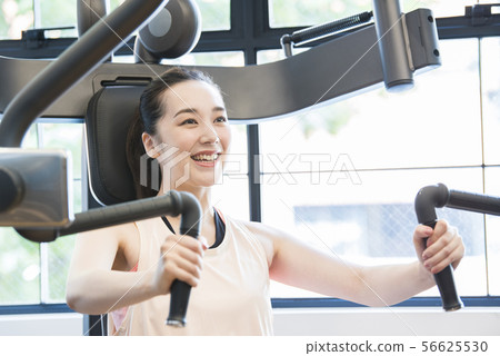 訓練女子肖像 訓練女子肖像 56625530