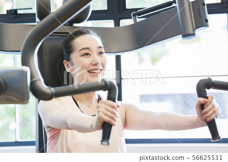 訓練女子肖像 訓練女子肖像 56625531