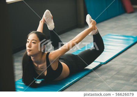 伸展 拉伸 拉筋 56626079