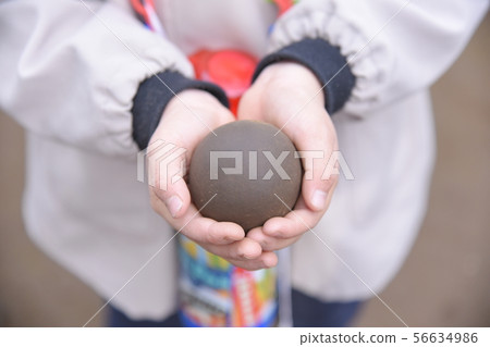 Mud dumplings children shiny shiny mud dumplings 56634986