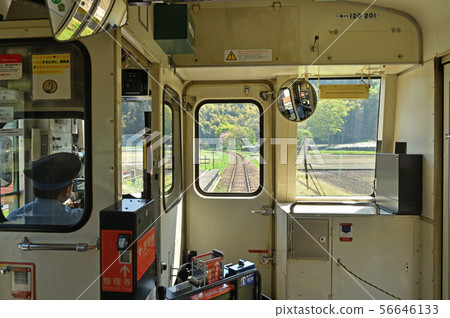 Railway / JR West: Kihakita Line (Kuzuryu Line) Kiha 120 cab 56646133