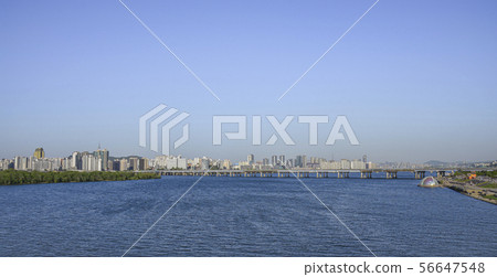 Evening scenery of the Han River Evening scenery of the Han River 56647548