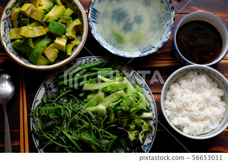 vegetarian meal, boiled vegetables soy sauce, rice 56653031