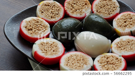 Korean traditional food songpyeon and candy 56662295