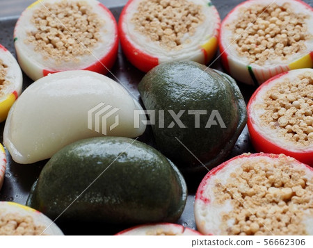 Korean traditional food songpyeon and candy Korean traditional food songpyeon and candy 56662306