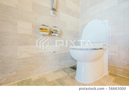 White bowl Toilet seat White bowl Toilet seat 56663000