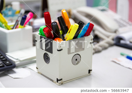 recycle floppy disk, Creative objects used  56663947