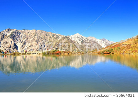 Happo Pond和Mt. Hakuba Happo Pond和Mt. Hakuba 56664021