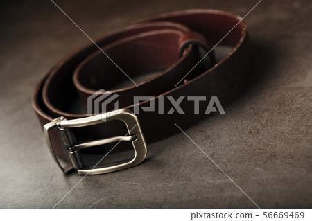 Fashionable men's brown belt made of genuine Fashionable men's brown belt made of genuine 56669469