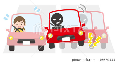 一輛乘客車的女人因乘客被推擠而遇到麻煩 56670333