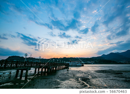 臺北關渡黃昏 Taipei, Taiwan, Guandu, evening landscape 56670463