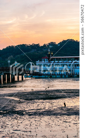 臺北關渡黃昏 Taipei, Taiwan, Guandu, evening landscape 56670472