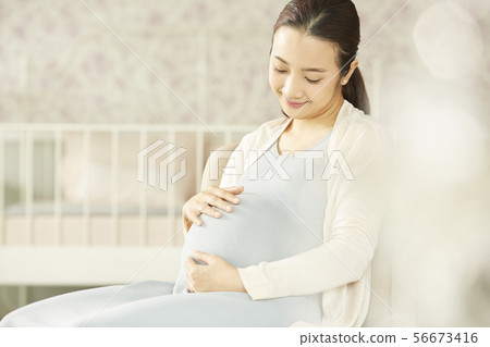 女性懷孕 女性懷孕 56673416