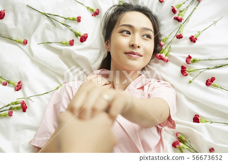 Couple proposal 56673652