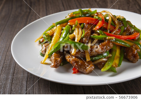 藍色牛肉配玉米 56673906